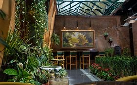 فندق الخوري إكزكتيف، الوصل